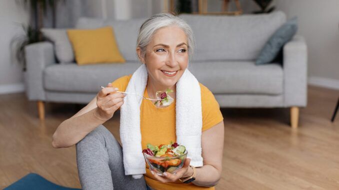 Así puede ayudar la dieta a prevenir los síntomas de la menopausia